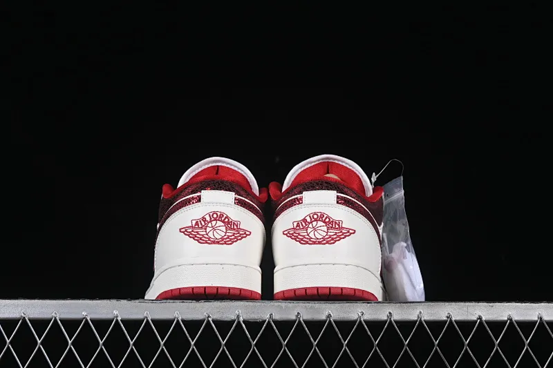 All categories Air Jordan Jordan series basketball shoes Air Jordan 1 Low Air Jordan 1 Low AJ1 Joe 1 white and red low-top cultural and casual sneakers HJ9338-106